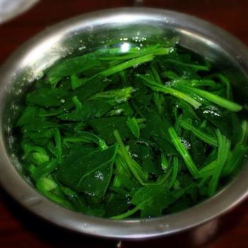 菠菜扇贝汤怎么做，菠菜扇贝汤怎么做好吃，菠菜扇贝汤做法