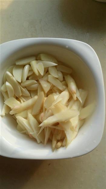 泡椒乌鱼片怎么做，泡椒乌鱼片怎么做好吃，泡椒乌鱼片做法