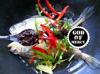 啤酒豆瓣焖黄鱼怎么做，啤酒豆瓣焖黄鱼怎么做好吃，啤酒豆瓣焖黄鱼做法