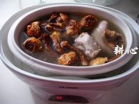 松茸火腿炖鸡汤怎么做，松茸火腿炖鸡汤怎么做好吃，松茸火腿炖鸡汤做法