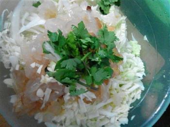 凉拌白菜海蜇怎么做，凉拌白菜海蜇怎么做好吃，凉拌白菜海蜇做法