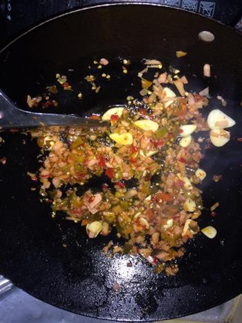 豆腐烧鲫鱼怎么做，豆腐烧鲫鱼怎么做好吃，豆腐烧鲫鱼做法