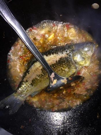 豆腐烧鲫鱼怎么做，豆腐烧鲫鱼怎么做好吃，豆腐烧鲫鱼做法