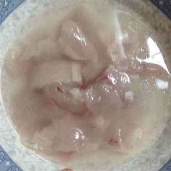 简单版酸菜鲈鱼怎么做，简单版酸菜鲈鱼怎么做好吃，简单版酸菜鲈鱼做法