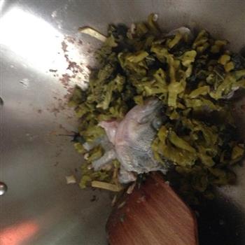简单版酸菜鲈鱼怎么做，简单版酸菜鲈鱼怎么做好吃，简单版酸菜鲈鱼做法