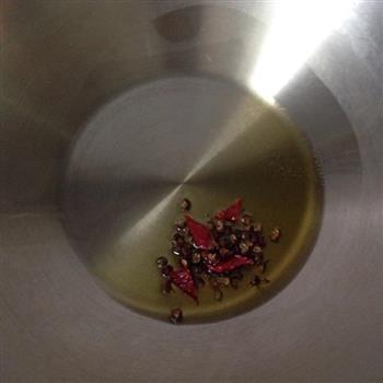 简单版酸菜鲈鱼怎么做，简单版酸菜鲈鱼怎么做好吃，简单版酸菜鲈鱼做法