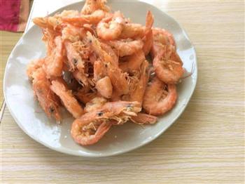 蒜香椒盐大虾怎么做，蒜香椒盐大虾怎么做好吃，蒜香椒盐大虾做法