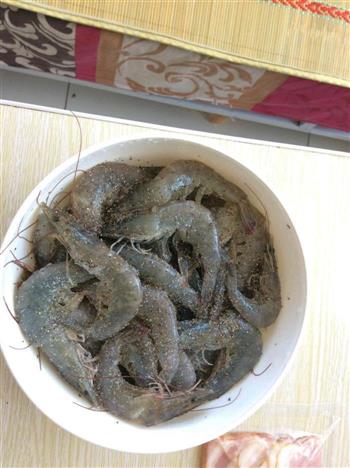 蒜香椒盐大虾怎么做，蒜香椒盐大虾怎么做好吃，蒜香椒盐大虾做法