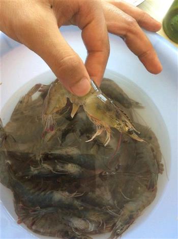 蒜香椒盐大虾怎么做，蒜香椒盐大虾怎么做好吃，蒜香椒盐大虾做法