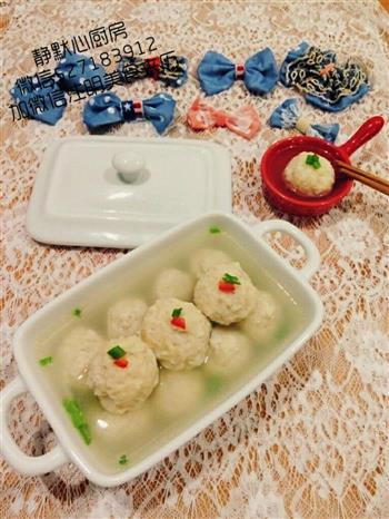 鲈鱼丸子怎么做，鲈鱼丸子怎么做好吃，鲈鱼丸子做法