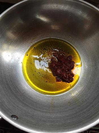水煮小龙虾怎么做，水煮小龙虾怎么做好吃，水煮小龙虾做法