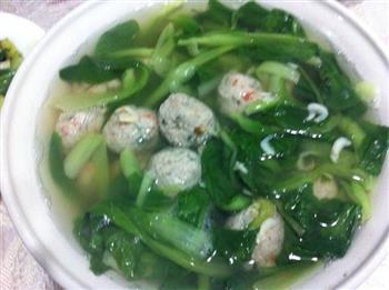 碧绿牛肉丸汤怎么做，碧绿牛肉丸汤怎么做好吃，碧绿牛肉丸汤做法
