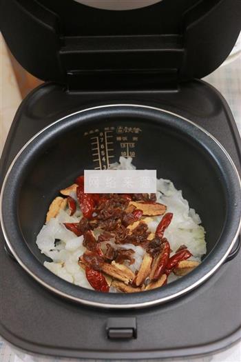 桂圆红枣银耳汤怎么做，桂圆红枣银耳汤怎么做好吃，桂圆红枣银耳汤做法
