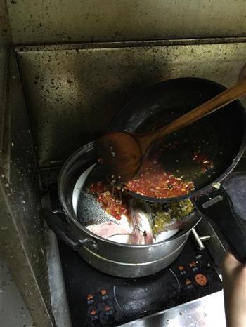 湘式双椒鱼头怎么做，湘式双椒鱼头怎么做好吃，湘式双椒鱼头做法