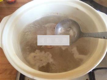 养颜蹄花汤怎么做，养颜蹄花汤怎么做好吃，养颜蹄花汤做法