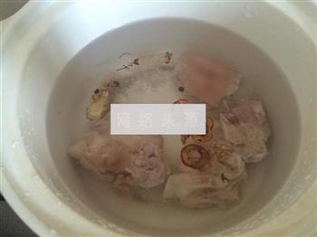 养颜蹄花汤怎么做，养颜蹄花汤怎么做好吃，养颜蹄花汤做法
