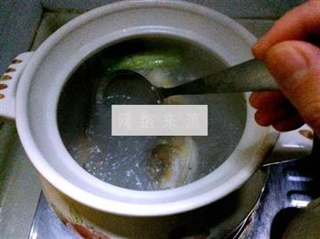 酸菜豆腐草鱼汤怎么做，酸菜豆腐草鱼汤怎么做好吃，酸菜豆腐草鱼汤做法