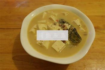 乌鱼骨豆腐汤怎么做，乌鱼骨豆腐汤怎么做好吃，乌鱼骨豆腐汤做法