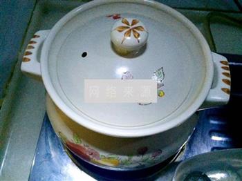 酸菜豆腐草鱼汤怎么做，酸菜豆腐草鱼汤怎么做好吃，酸菜豆腐草鱼汤做法