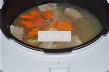 蔬菜鲍鱼排骨汤怎么做，蔬菜鲍鱼排骨汤怎么做好吃，蔬菜鲍鱼排骨汤做法