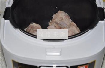 蔬菜鲍鱼排骨汤怎么做，蔬菜鲍鱼排骨汤怎么做好吃，蔬菜鲍鱼排骨汤做法