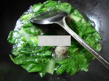 牛筋丸菜芯年糕汤怎么做，牛筋丸菜芯年糕汤怎么做好吃，牛筋丸菜芯年糕汤做法