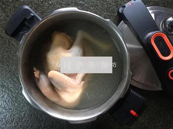 天麻核桃枸杞鸡汤怎么做，天麻核桃枸杞鸡汤怎么做好吃，天麻核桃枸杞鸡汤做法