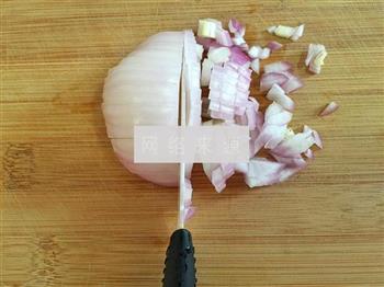 豌豆浓汤怎么做，豌豆浓汤怎么做好吃，豌豆浓汤做法