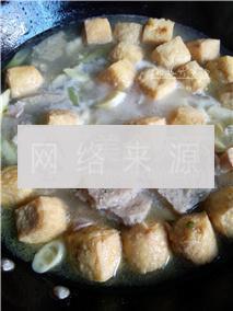 鲜嫩清香春笋汤怎么做，鲜嫩清香春笋汤怎么做好吃，鲜嫩清香春笋汤做法