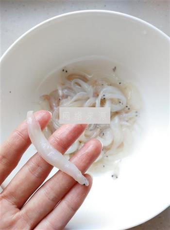 银鱼菠菜汤怎么做，银鱼菠菜汤怎么做好吃，银鱼菠菜汤做法