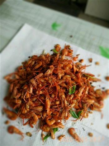 干煸小河虾怎么做，干煸小河虾怎么做好吃，干煸小河虾做法