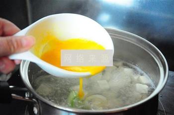 豆苗豆腐鸡蛋汤怎么做，豆苗豆腐鸡蛋汤怎么做好吃，豆苗豆腐鸡蛋汤做法