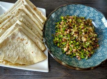 卷饼版蒜苔炒鱿鱼沫怎么做，卷饼版蒜苔炒鱿鱼沫怎么做好吃，卷饼版蒜苔炒鱿鱼沫做法