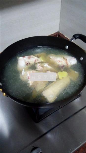 简单的牛骨汤怎么做，简单的牛骨汤怎么做好吃，简单的牛骨汤做法