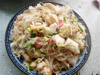 海鲜炒粉怎么做，海鲜炒粉怎么做好吃，海鲜炒粉做法