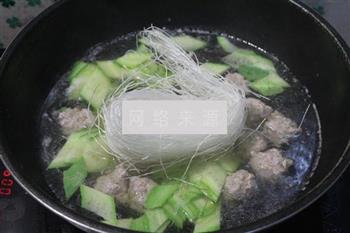 瓜片粉丝肉丸汤怎么做，瓜片粉丝肉丸汤怎么做好吃，瓜片粉丝肉丸汤做法
