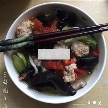 三鲜圆子汤怎么做，三鲜圆子汤怎么做好吃，三鲜圆子汤做法