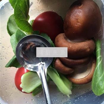三鲜圆子汤怎么做，三鲜圆子汤怎么做好吃，三鲜圆子汤做法