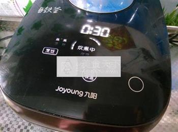 苹果银耳甜汤怎么做，苹果银耳甜汤怎么做好吃，苹果银耳甜汤做法