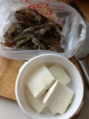 虾仁蒸豆腐怎么做，虾仁蒸豆腐怎么做好吃，虾仁蒸豆腐做法