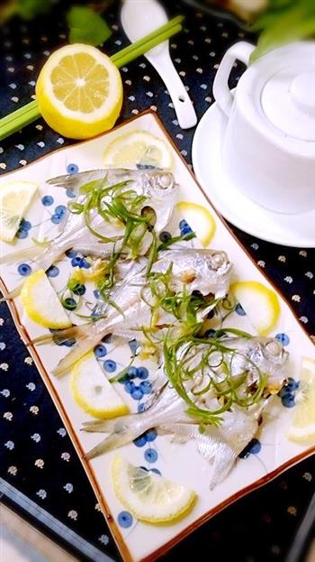 清蒸柠香小白鲳 怎么做，清蒸柠香小白鲳 怎么做好吃，清蒸柠香小白鲳 做法