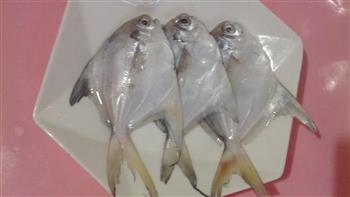 清蒸柠香小白鲳 怎么做，清蒸柠香小白鲳 怎么做好吃，清蒸柠香小白鲳 做法