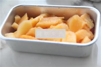 冰糖木瓜炖燕窝怎么做，冰糖木瓜炖燕窝怎么做好吃，冰糖木瓜炖燕窝做法