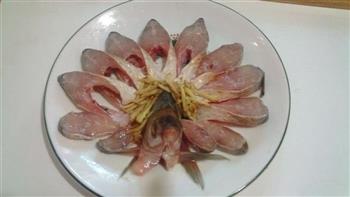 清蒸孔雀开屏鱼怎么做，清蒸孔雀开屏鱼怎么做好吃，清蒸孔雀开屏鱼做法