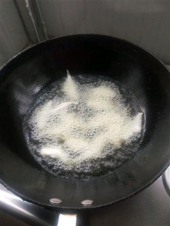 番茄小牛鱼怎么做，番茄小牛鱼怎么做好吃，番茄小牛鱼做法