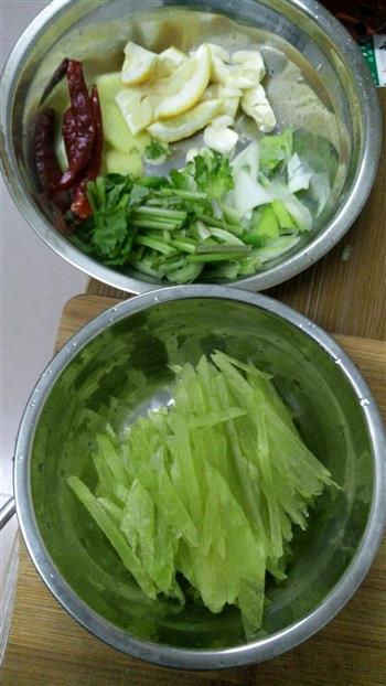 靠海吃海鲜-清香鲻鱼汤怎么做，靠海吃海鲜-清香鲻鱼汤怎么做好吃，靠海吃海鲜-清香鲻鱼汤做法