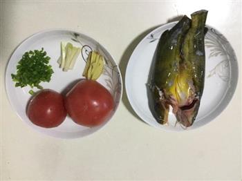 昂刺鱼番茄汤怎么做，昂刺鱼番茄汤怎么做好吃，昂刺鱼番茄汤做法