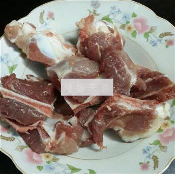 杂菌肉骨茶怎么做，杂菌肉骨茶怎么做好吃，杂菌肉骨茶做法