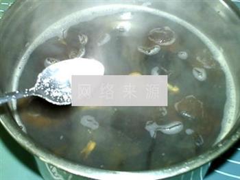 香菇木耳淡菜汤怎么做，香菇木耳淡菜汤怎么做好吃，香菇木耳淡菜汤做法