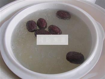 红枣冰糖燕窝怎么做，红枣冰糖燕窝怎么做好吃，红枣冰糖燕窝做法